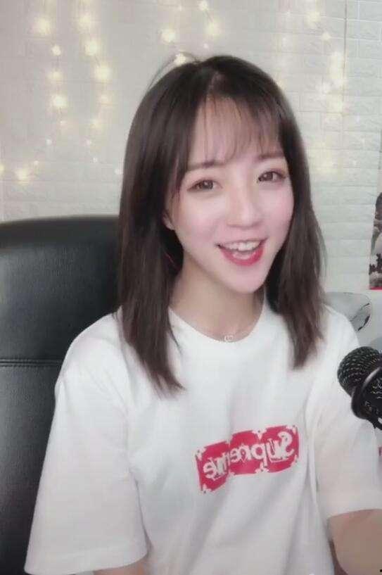 网红唐亚君简介,从平凡走向璀璨的蜕变之路